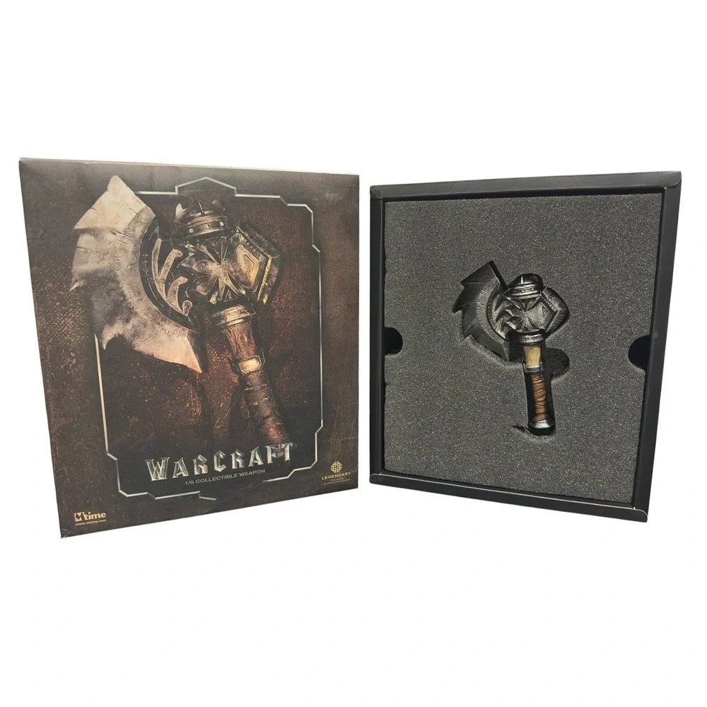 Warcraft: Axe of Durotan 1/6 Scale Collectible Weapon‎